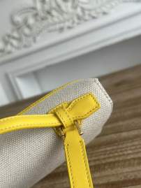 Picture of Loro Piana Handbags _SKUfw232847482fw